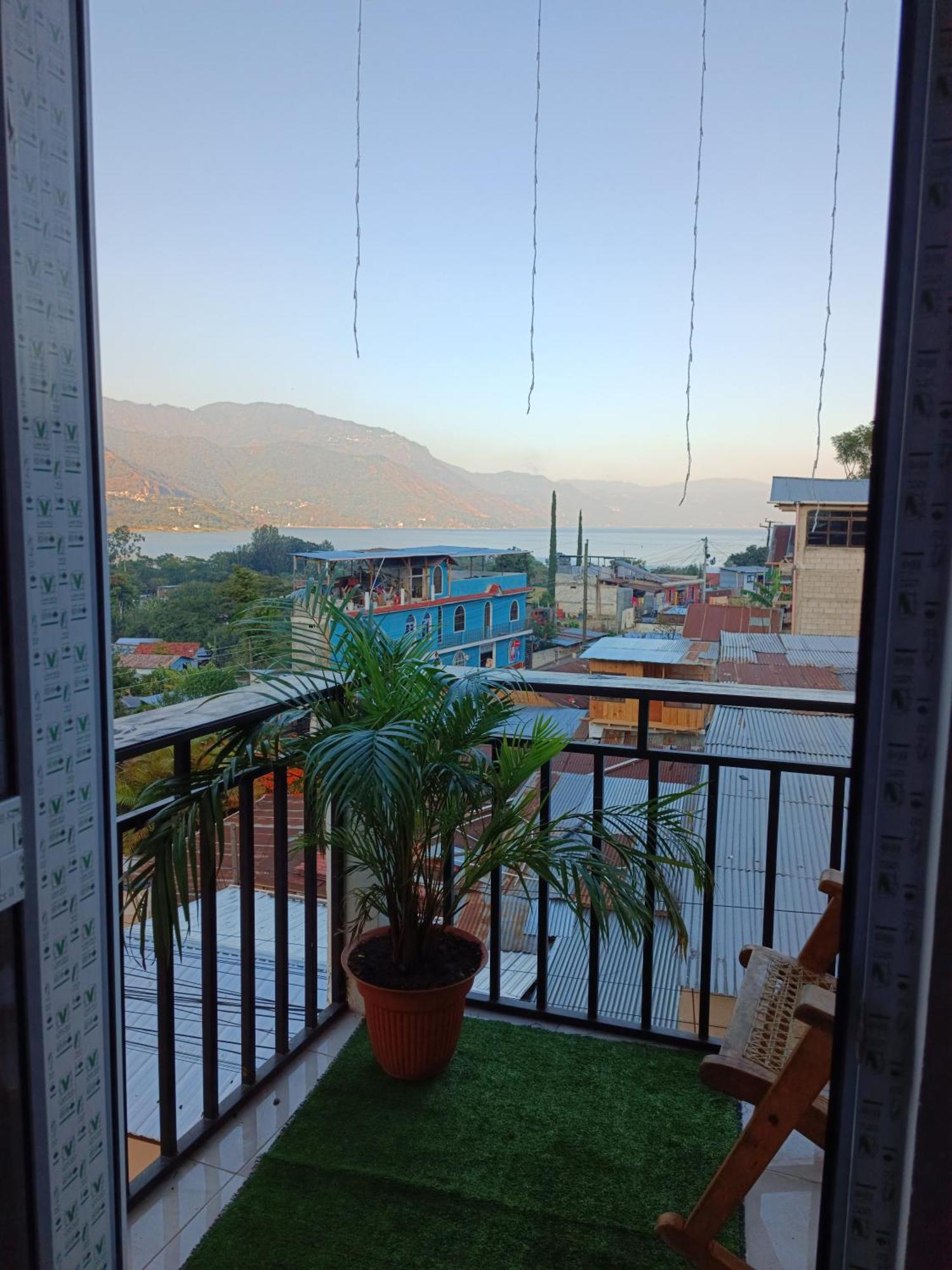 Hotel Casa Chikuwa San Juan La Laguna Esterno foto